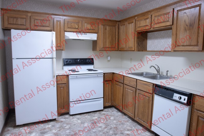 Photo - 1047 Sanders Ln