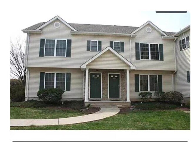 Photo - 36B-3636 Henry St Unit 36B