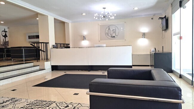 7100 JFK Blvd E Unit 12L