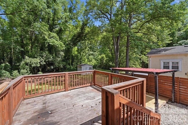 Photo - 4239 Dinglewood Ave