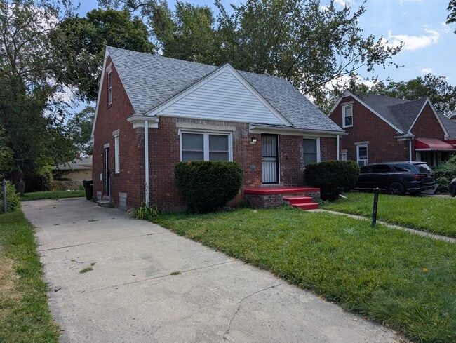 Photo - 20242 Ward Ave