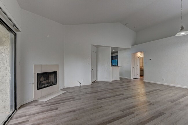 Photo - 5056 S Rainbow Blvd