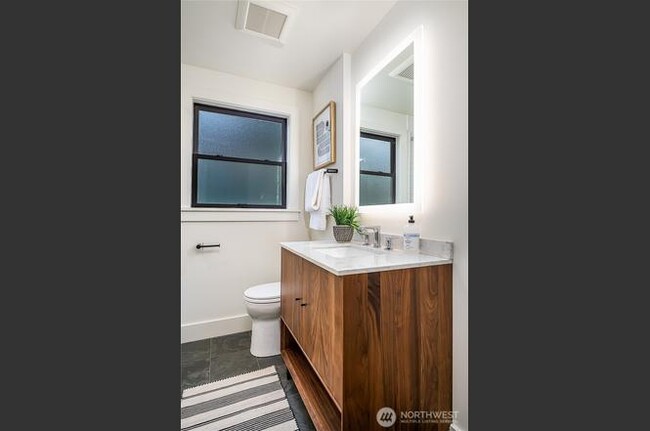 Photo - 2656 13th Ave W