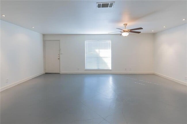 Photo - 2712 St Edwards Cir Unit A