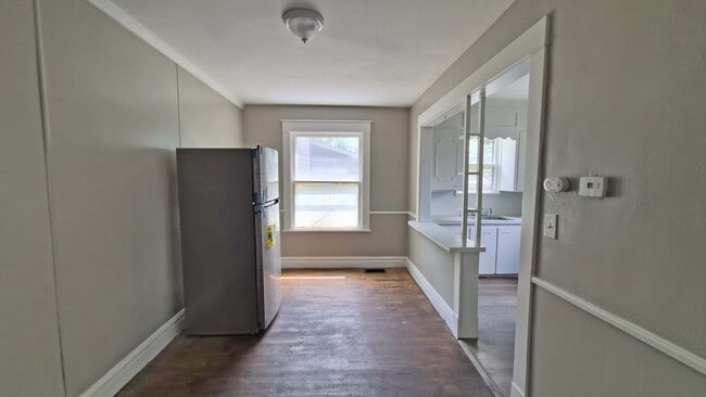 Photo - 2311 Oakwood Ave