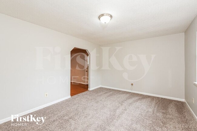 6076 Cherokee Valley Ln