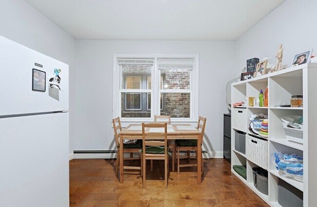 Photo - 328 John St Unit 1