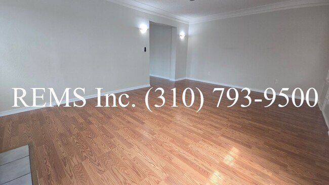 Photo - Front House with Laundry and Parking Unit 3007