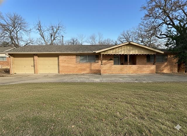 Building Photo - 7013 Meadowbrook Dr