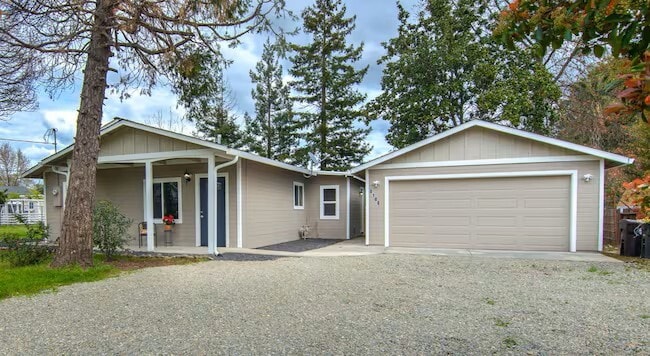 Photo - 8108 Mariposa Ave