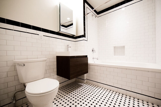 Photo - 19th and Fairmount