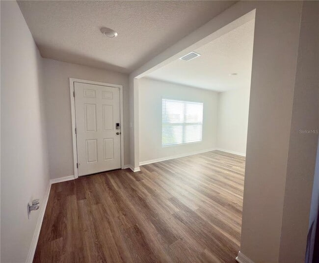 Photo - 11117 40th Ave E
