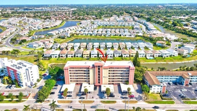 Building Photo - 1101 Crystal Lake Dr Unit 702 Rental