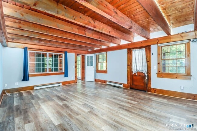 206 Litchfield Turnpike