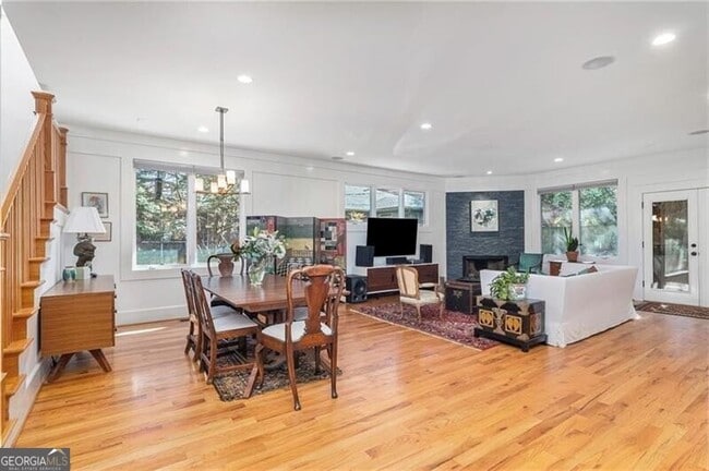 Photo - 623 Ansley St