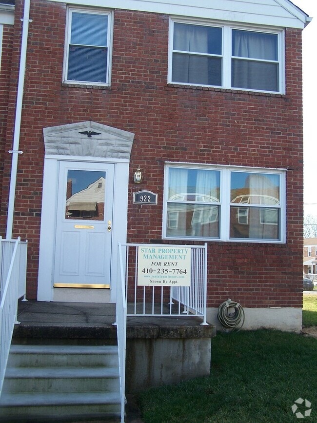 Building Photo - Rent Special on this Three Bedroom Home
