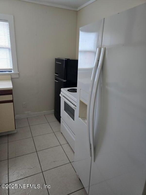 Photo - 560 Broward St