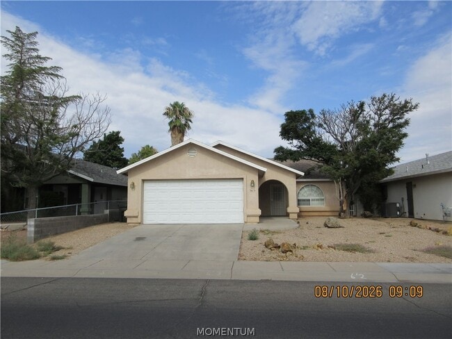 Building Photo - 3615 N Willow Rd
