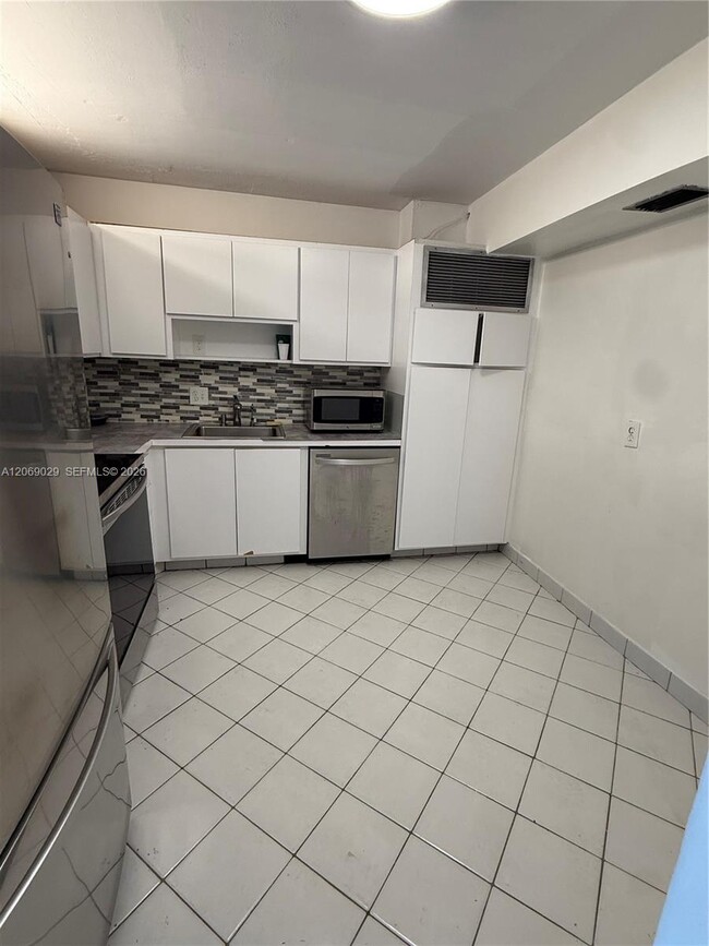 Photo - 2801 NE 183rd St Unidad 1914W
