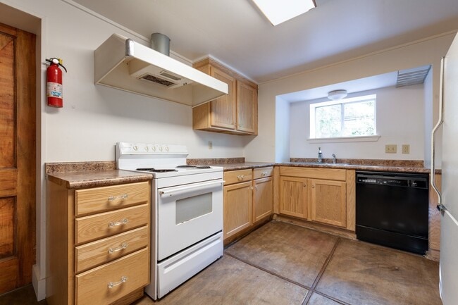 Photo - 1501 W 9th St Unit D