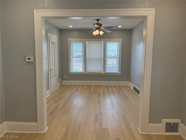 Photo - 3231 W 121st St