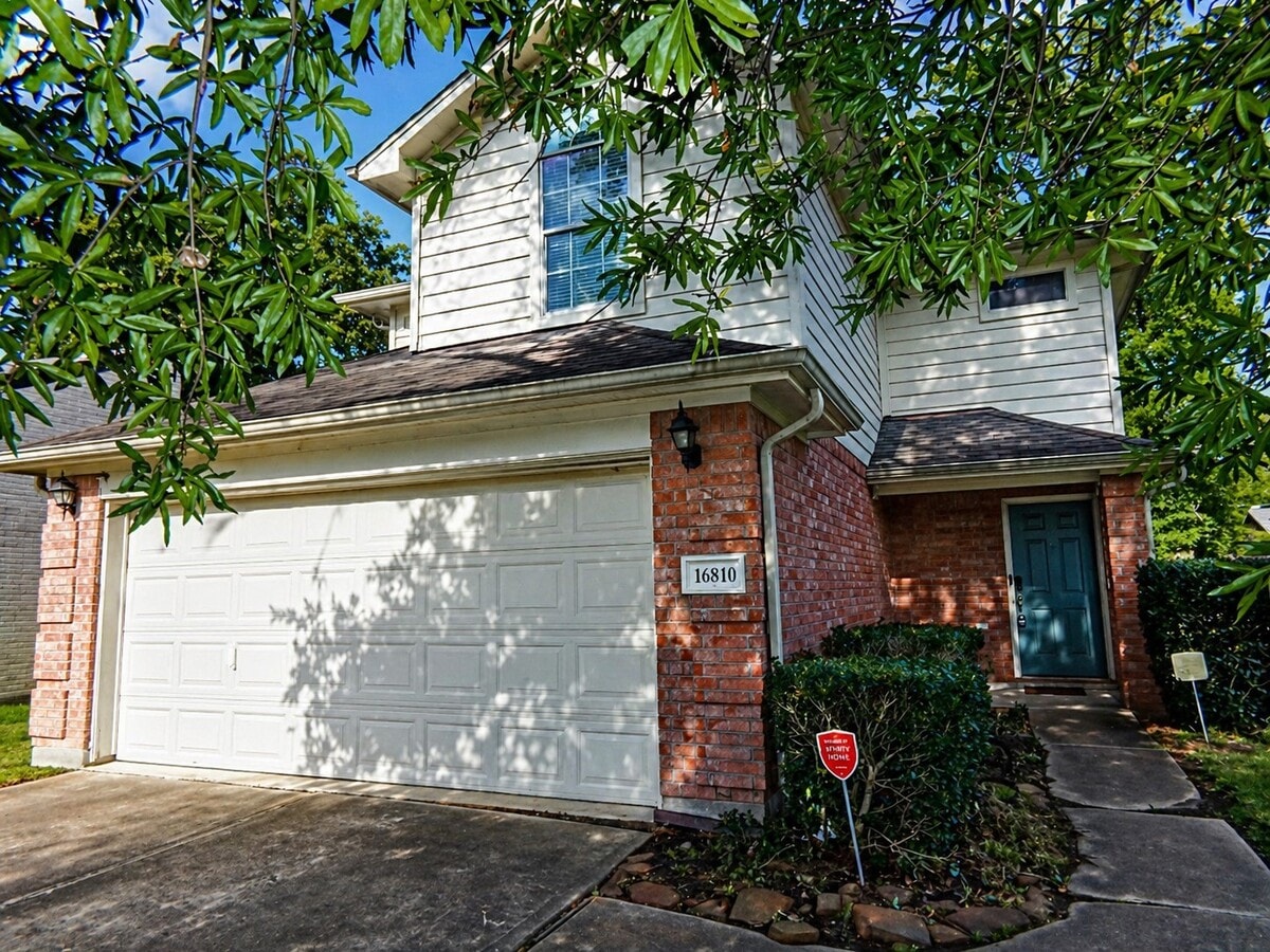 Photo - 16810 Deck Ct