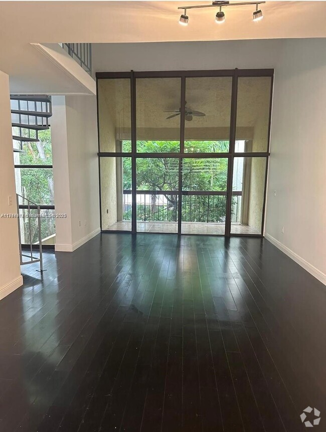 Building Photo - 2410 Brickell Ave Unit 303C Rental