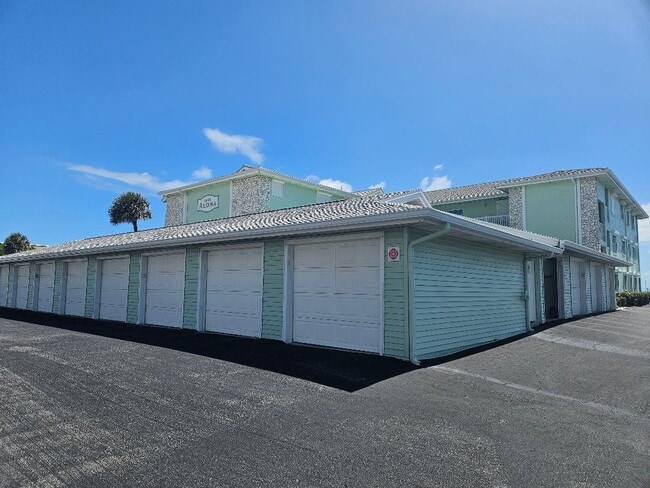 Building Photo - 1891 Jimmy Buffett Mem Hwy Unit 301 Rental