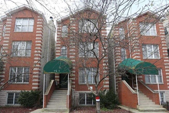 Building Photo - 918 N Paulina St Unit A01W Rental