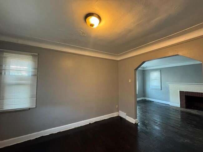Photo - 15375 Prevost St