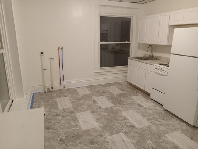 Photo - 616 Napoleon St Unit Apt #4