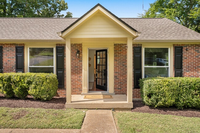 Photo - 5708 Vine Ridge Dr