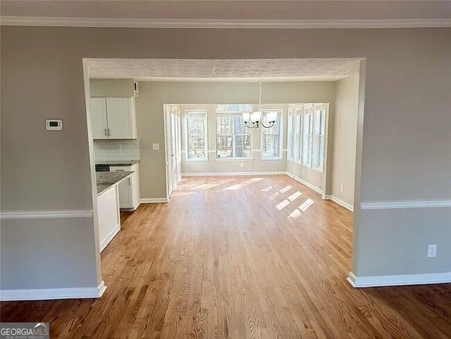 Photo - 343 Welton Way