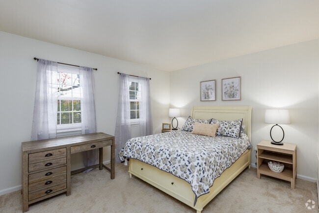 2BR, 1.5BA - 1,080F - Primary Bedroom