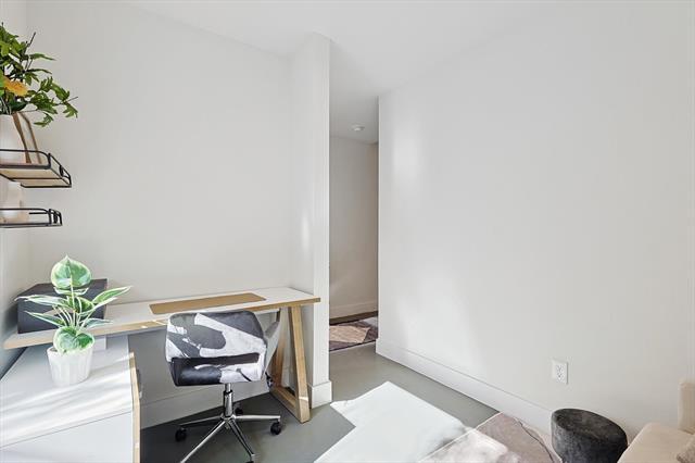 Photo - 4640 Munger Ave Unidad 109