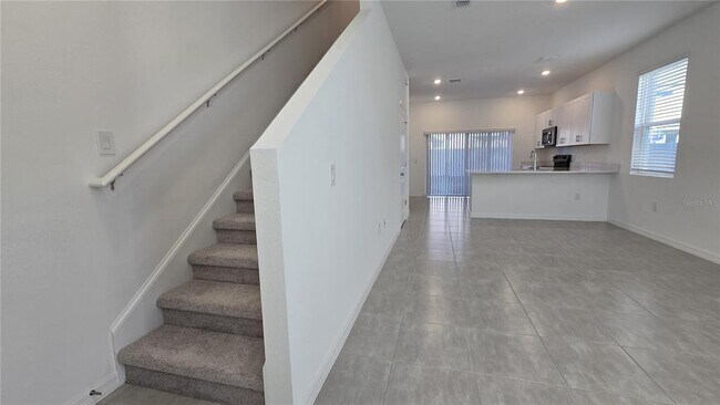 Photo - 3004 Skyline Lp