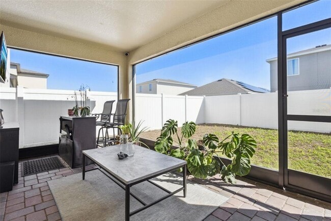 Photo - 1111 Lone Palm Wy