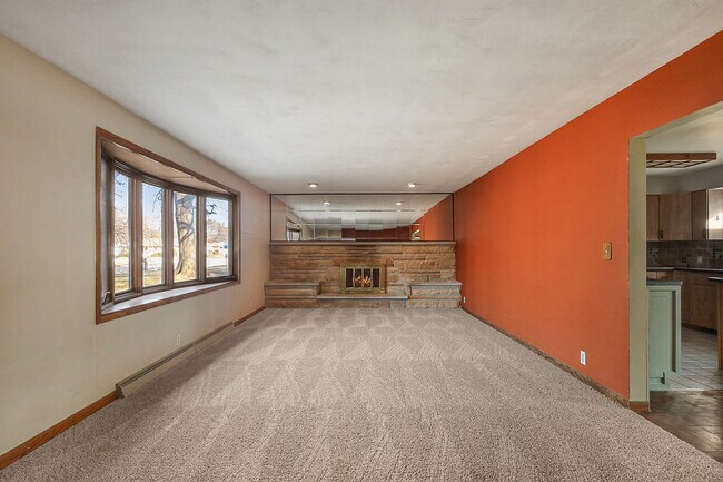 Photo - 1320 54th St SE