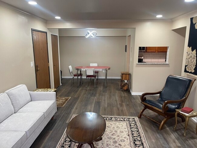 Photo - 3005 Fernwood Ave Unit 103