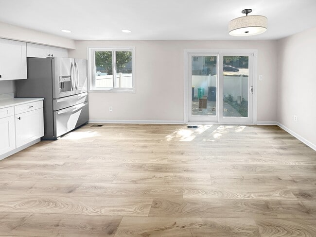 Photo - 340 Possum Ct