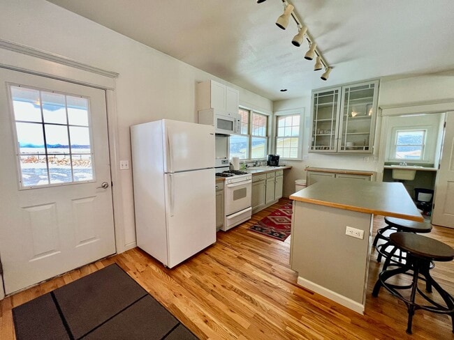 Photo - Rural Home for Rent in the Country