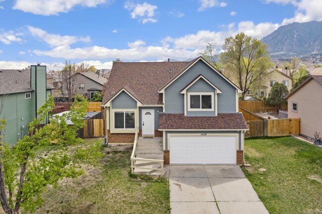 Photo - 1429 Canoe Creek Dr N House