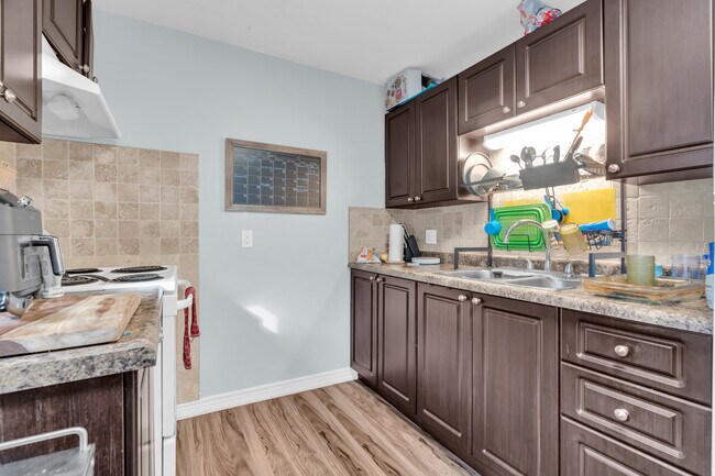 Photo - 270 Elizabeth St