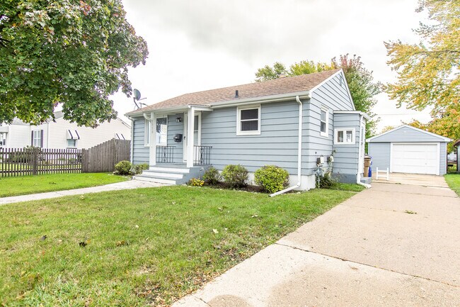 Photo - 1713 28th St