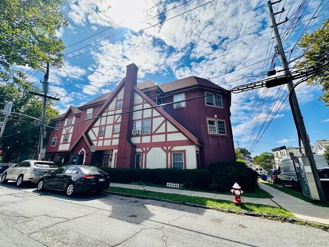 Building Photo - 142 N 8th Ave Unit 8 Rental