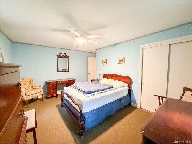 Photo - 8415 Soundview Ave