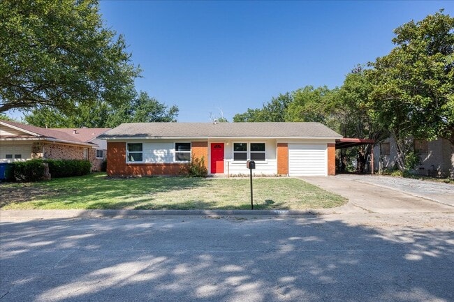 Building Photo - 103 Hillcrest Dr