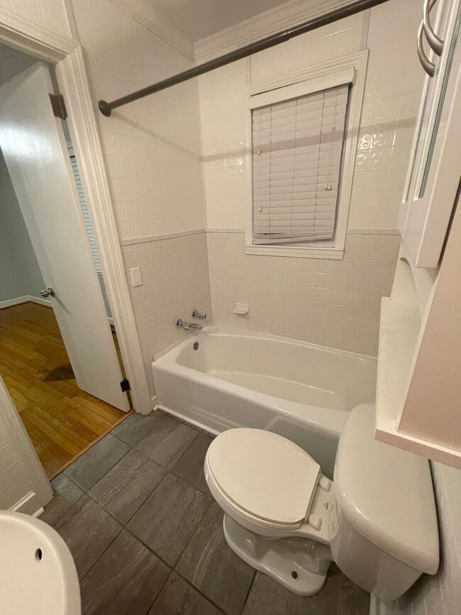 Photo - 505 Meadowbrook Ave