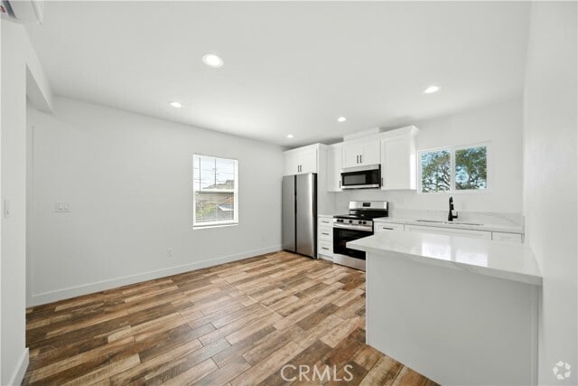 Building Photo - 521 W 78th St Rental