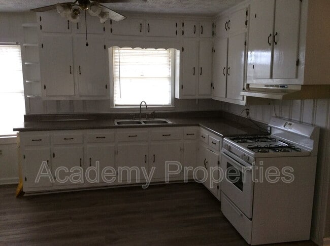 Photo - 2308 Kelleytown Rd